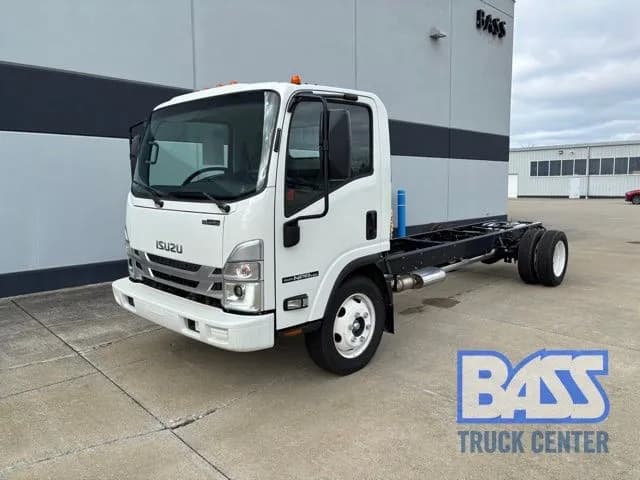 2026 Isuzu NPR - Pickup