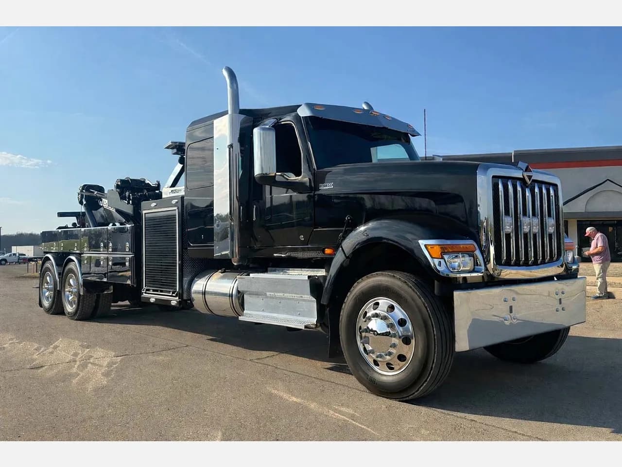 2025 International HX520 - Tow