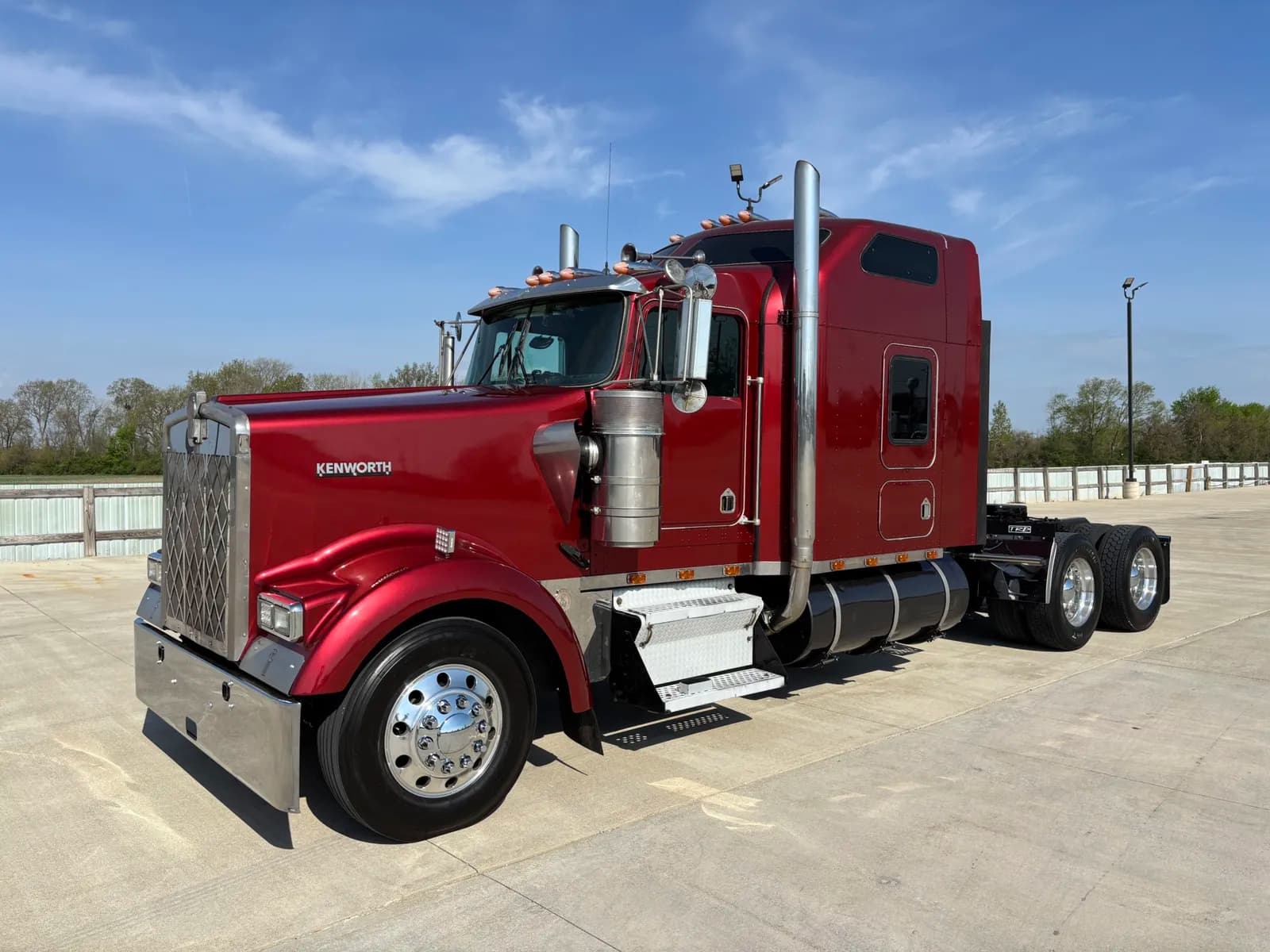 2000 Kenworth W900 - Sleeper