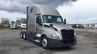 2024 Freightliner Cascadia - Sleeper
