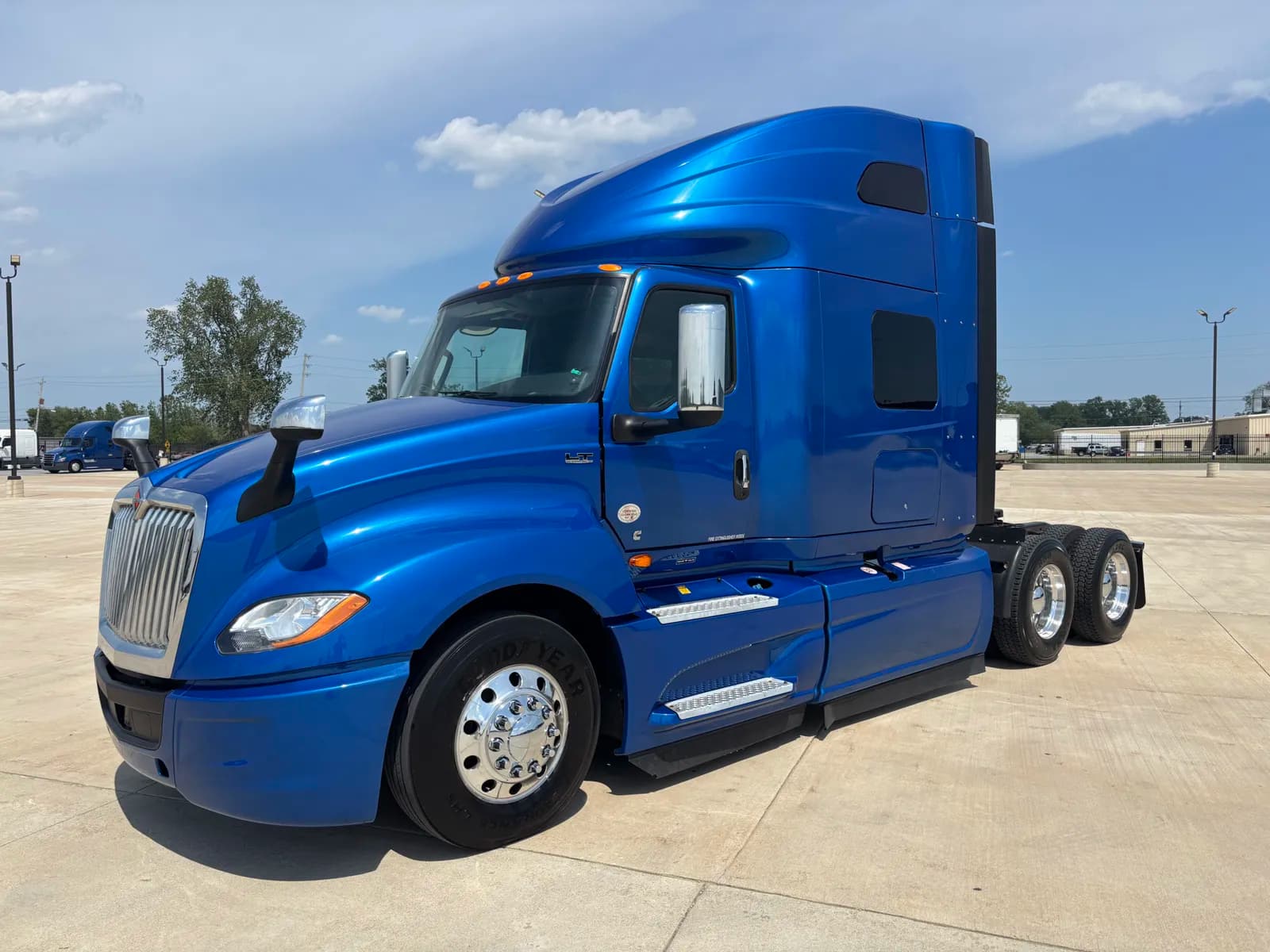 2021 International LT625 - Sleeper