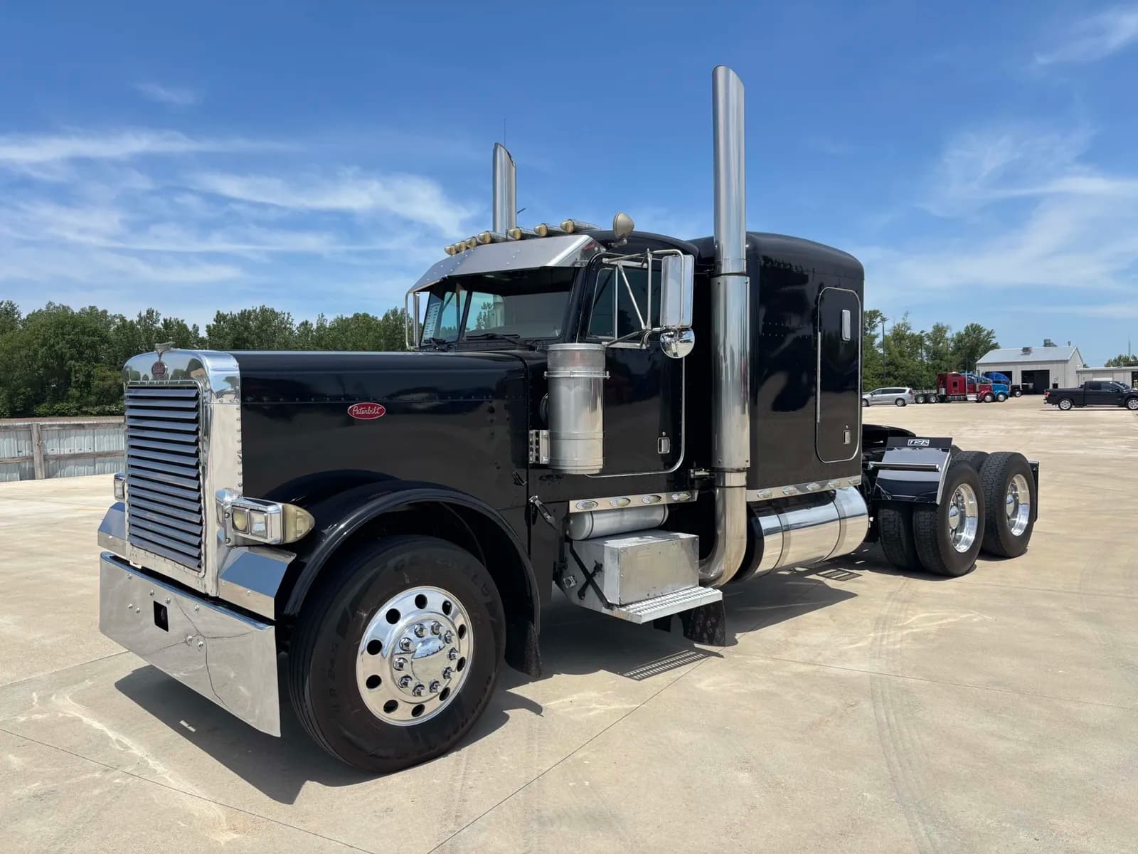 2001 Peterbilt 379 - Sleeper