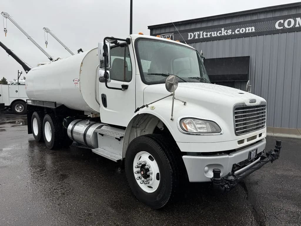 2020 Freightliner M2 106 - Pickup