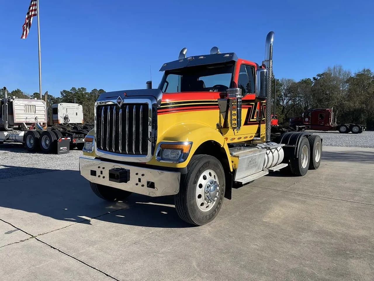 2023 International HX520 - Day Cab