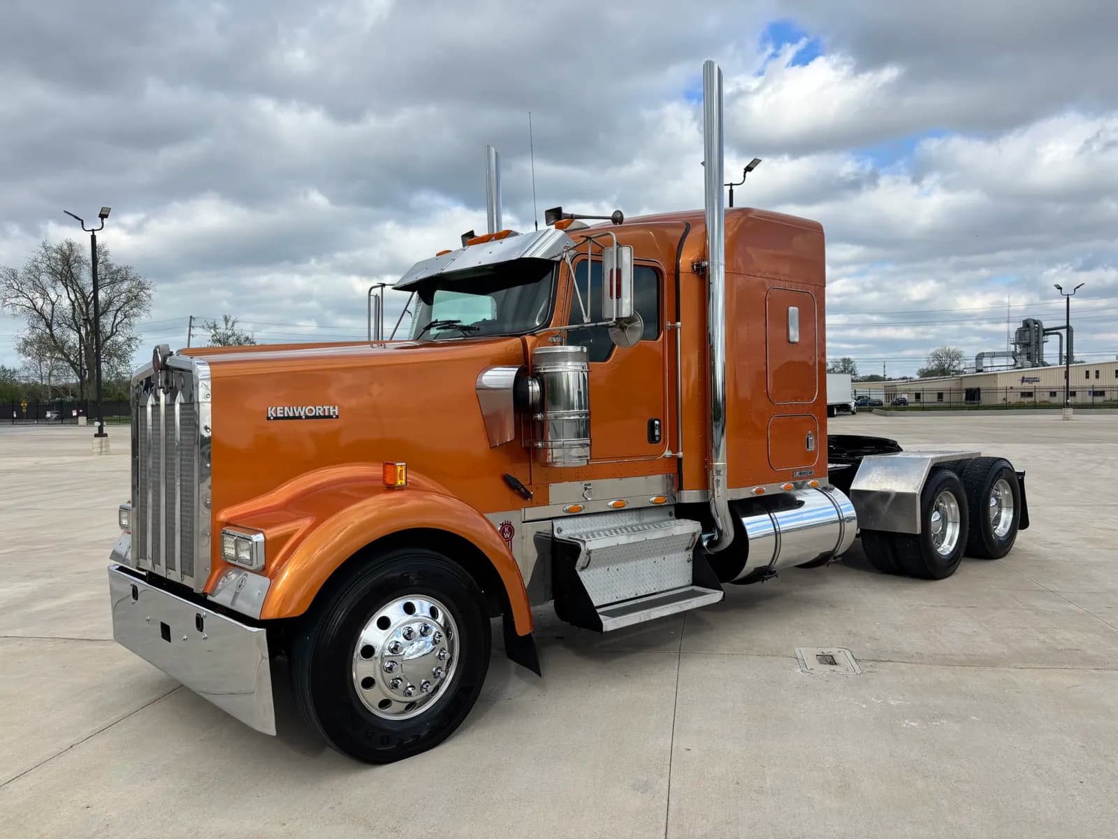 2005 Kenworth W900 - Sleeper