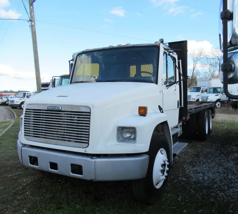2001 Freightliner FL80