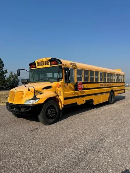 2012 Ic CE - Passenger Bus / Shuttle Bus / SUV