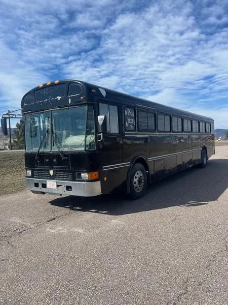 2010 Ic RE - Passenger Bus / Shuttle Bus / SUV