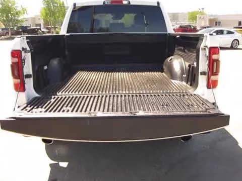 2024 Ram 1500 Laramie Crew Cab SWB - Pickup