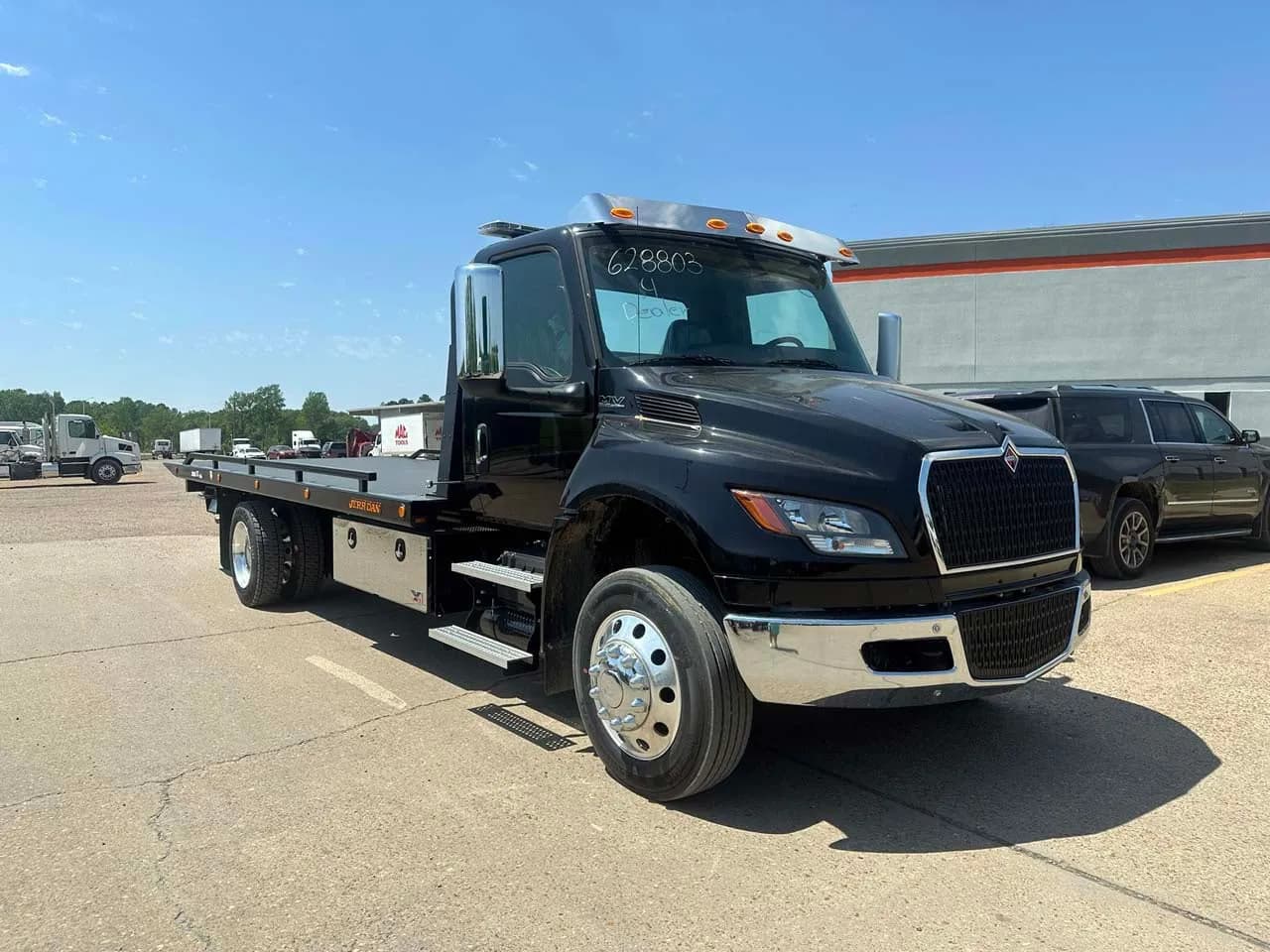 2025 International MV - Tow