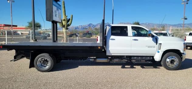 2025 Chevrolet Silverado 6500 - Dump