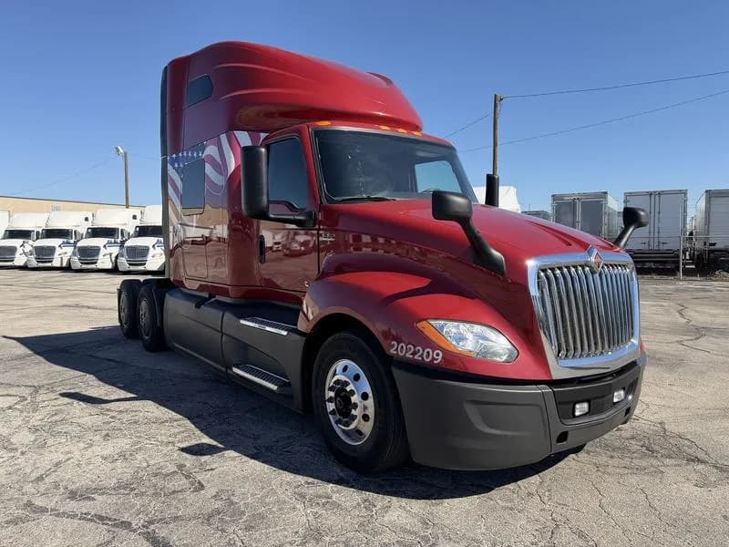 2022 International LT625 - Service