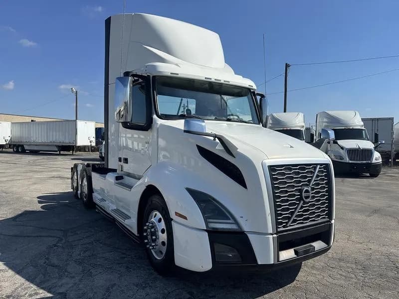 2020 Volvo VNL300 - Service