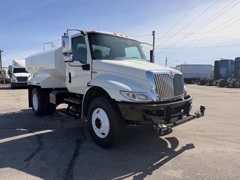 2020 International MV607 - Service