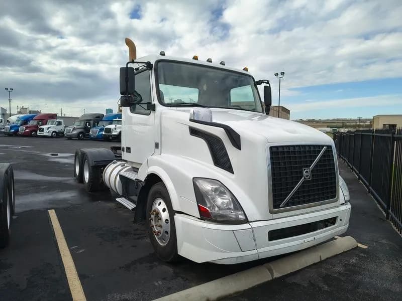 2018 Volvo VNL300 - Service