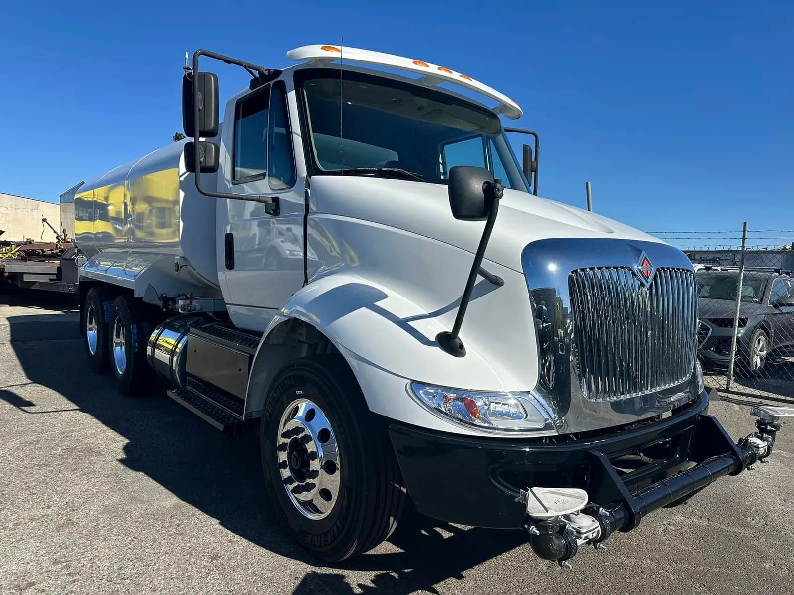 2017 International 4K Gallon Water Truck $69,995 — FBT Truck Sales LLC