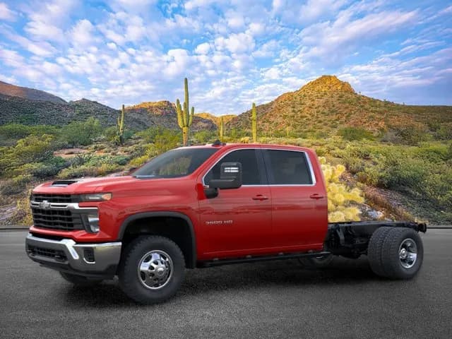 2026 Chevrolet Silverado 3500 Crew Cab - Chassis