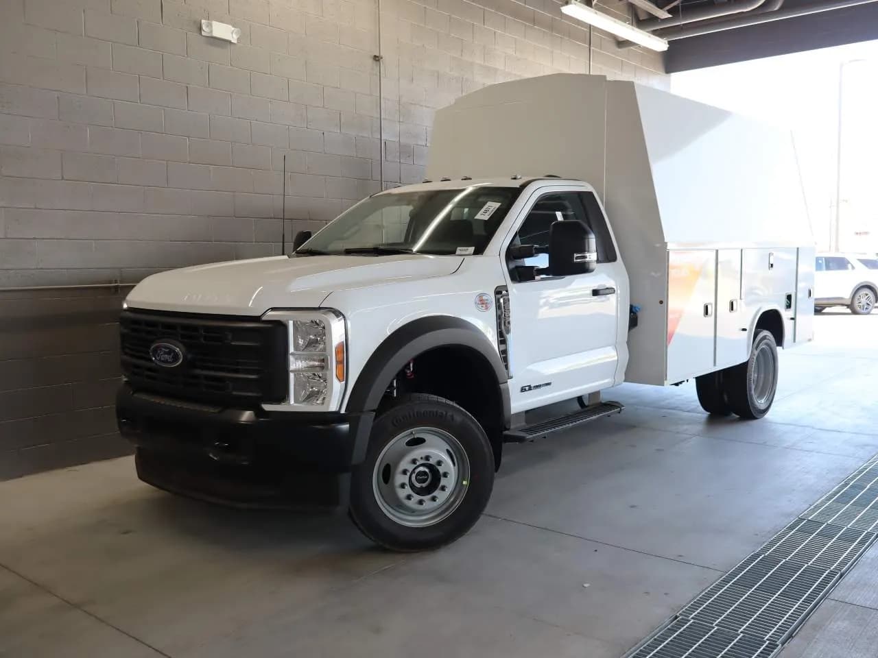 2025 Ford F-550 Super Duty - Service