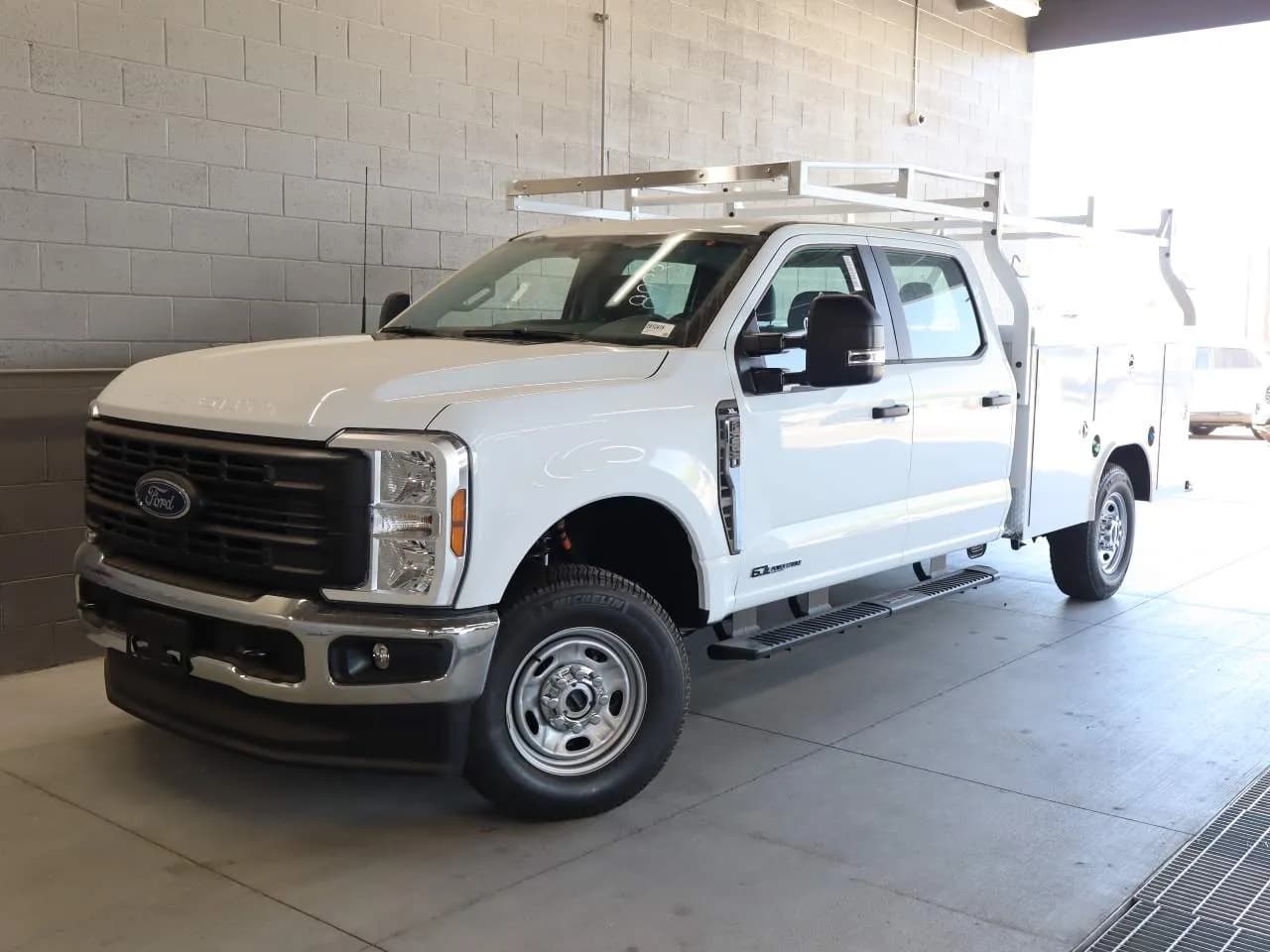 2026 Ford F-250 Super Duty Crew Cab - Service