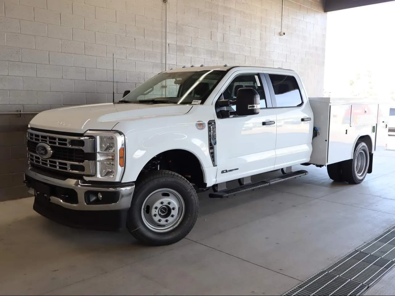 2026 Ford F-350 Super Duty - Service