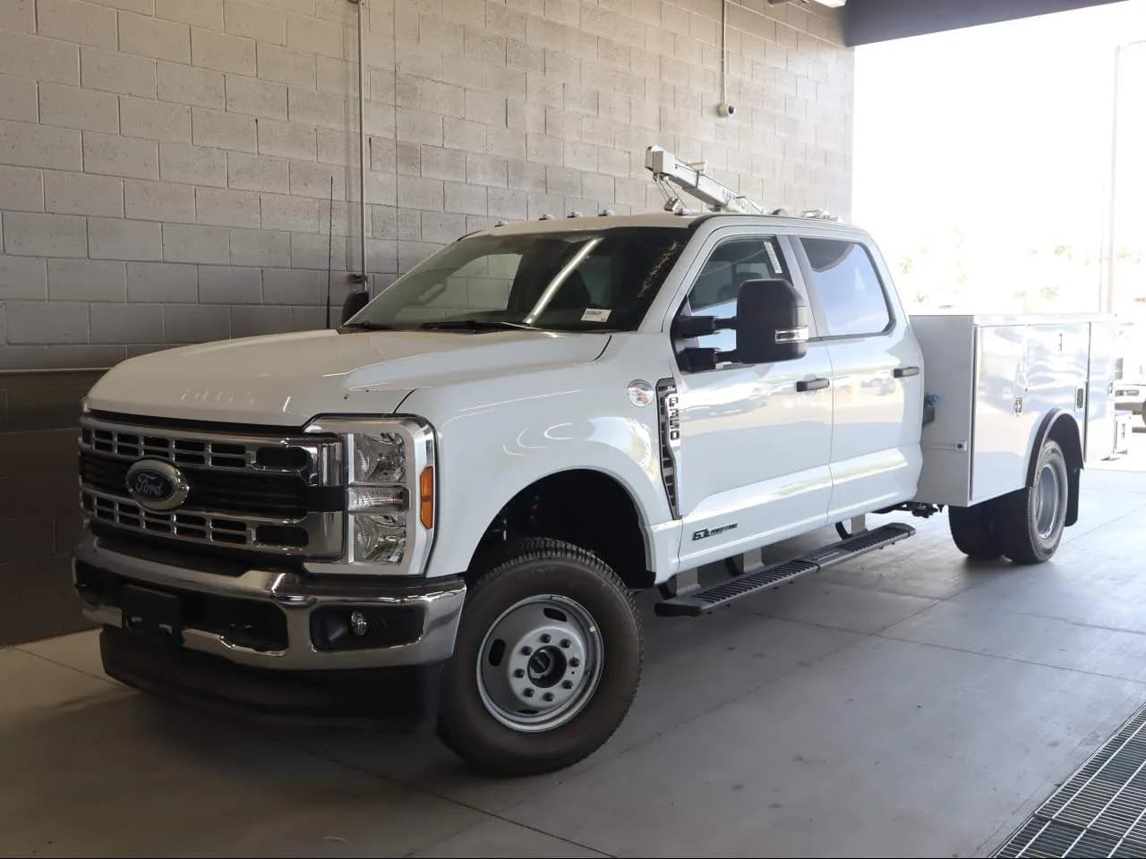 2026 Ford F-350 Super Duty - Service