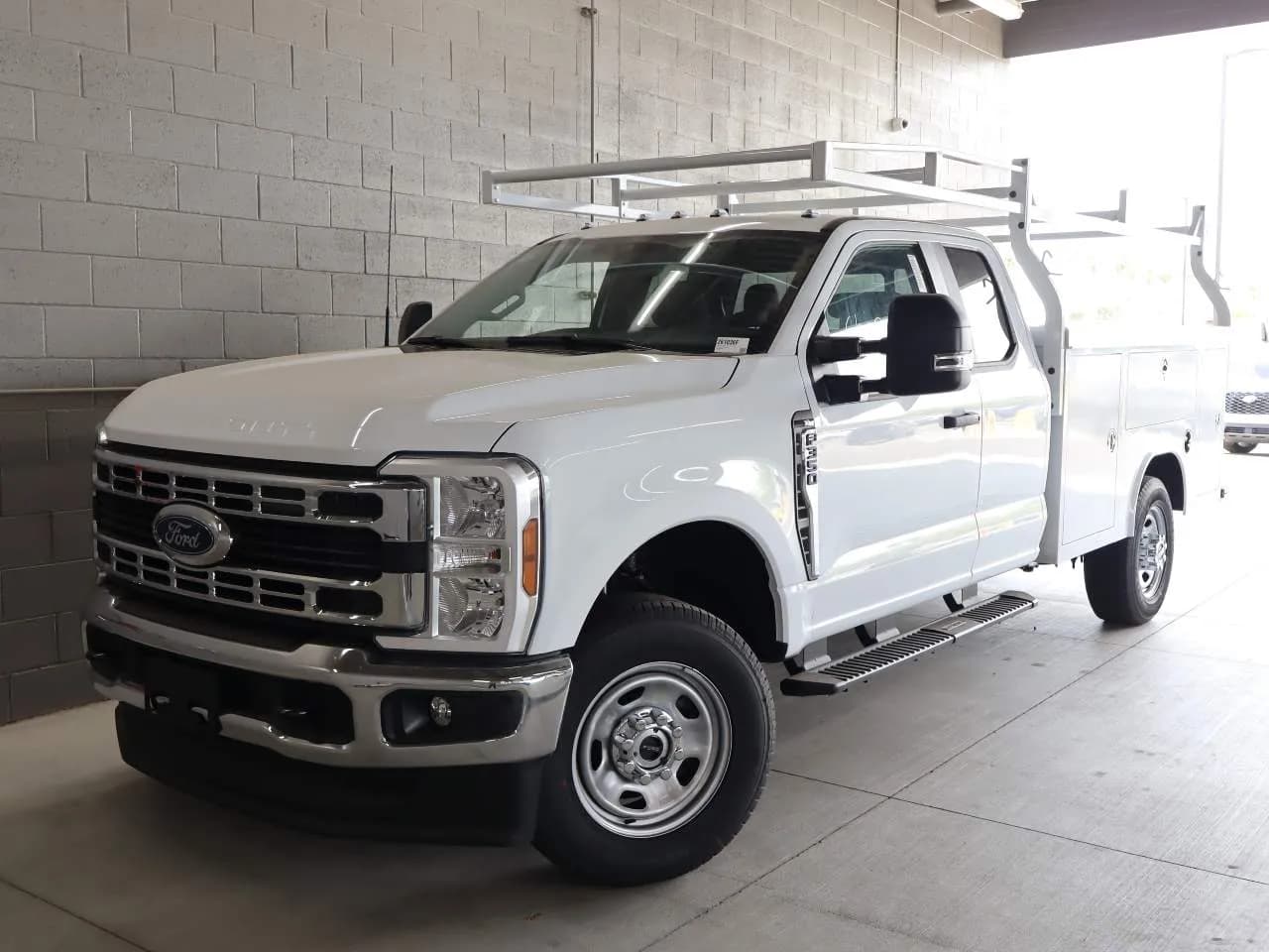 2026 Ford F-350 Super Duty - Service