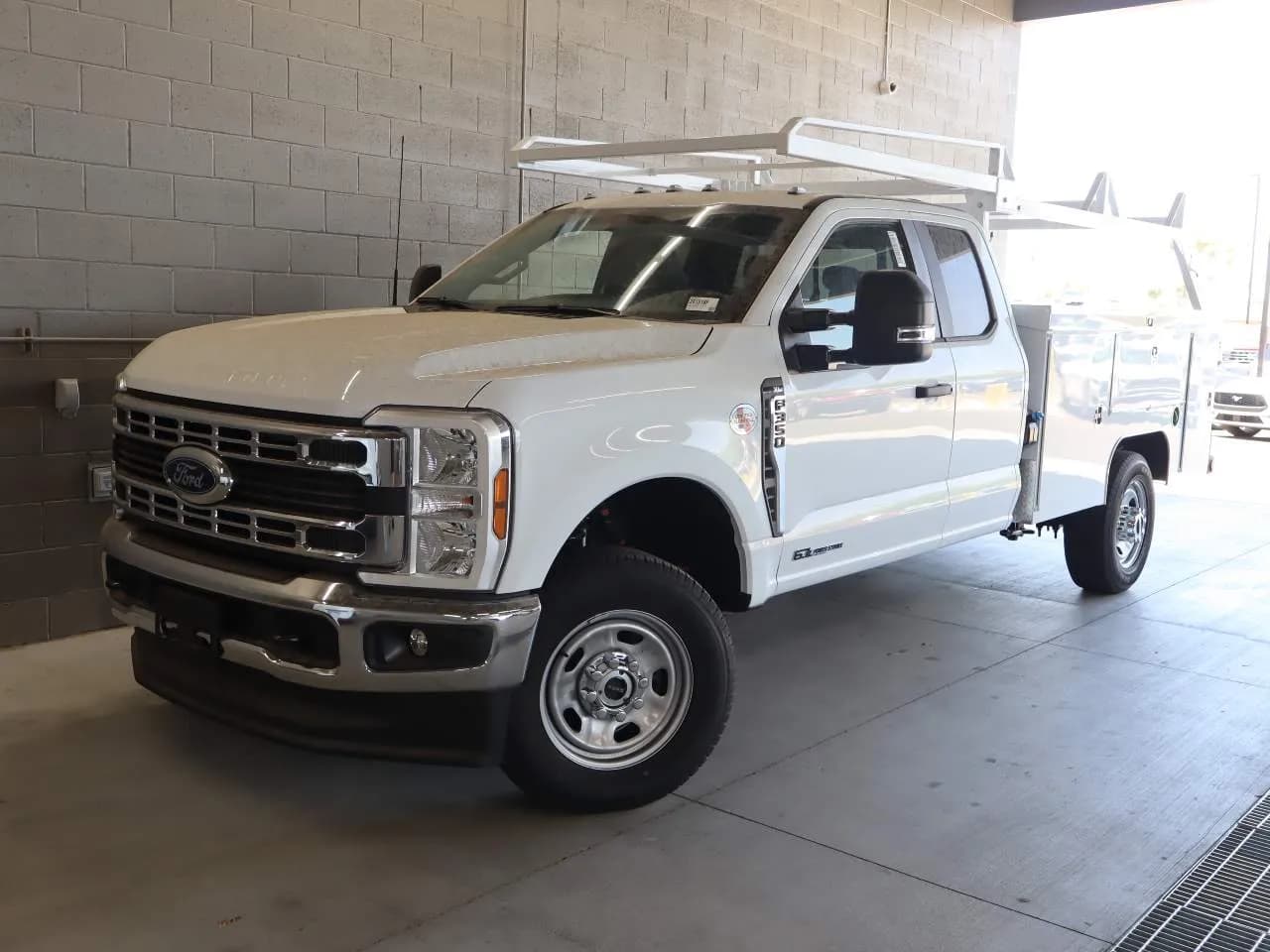 2026 Ford F-350 Super Duty - Service