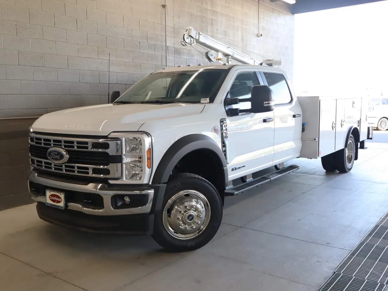 2026 Ford F-450 Super Duty Crew Cab - Chassis