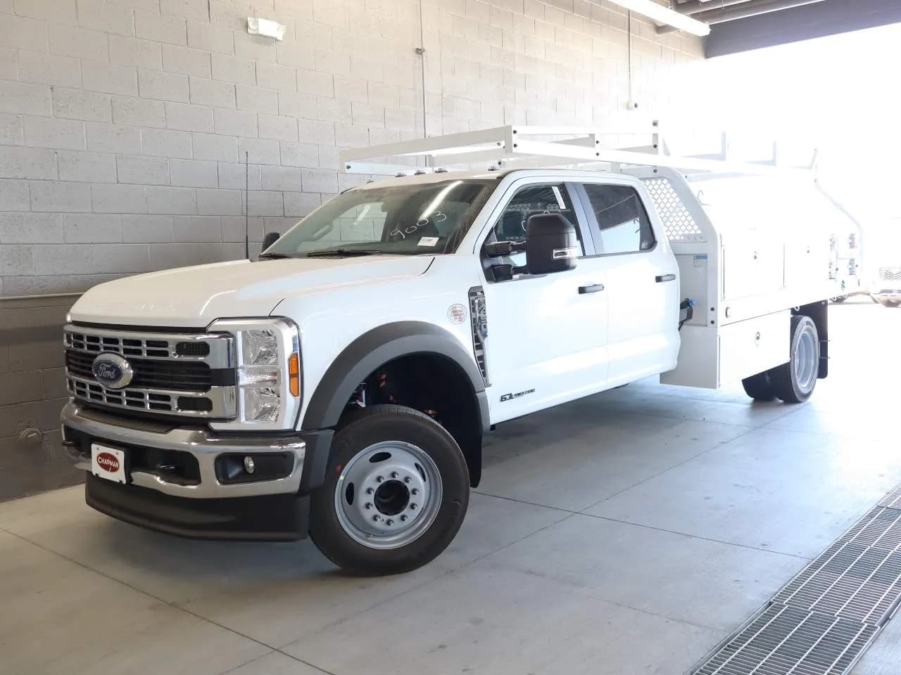 2026 Ford F-450 Super Duty Crew Cab - Chassis