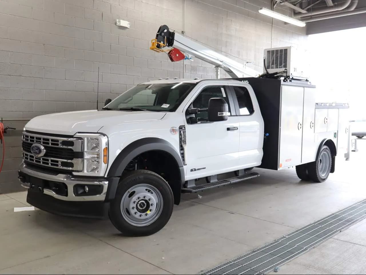 2026 Ford F-550 Super Duty Extended Cab - Service