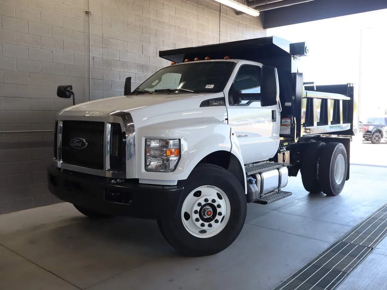 2027 Ford F-750 Super Duty