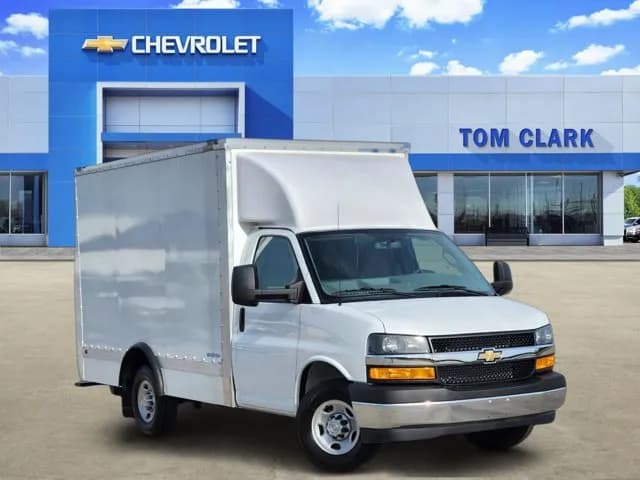 2025 Chevrolet Express 3500 - Box
