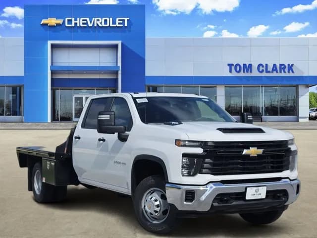 2026 Chevrolet Silverado 3500 Crew Cab - Flatbed