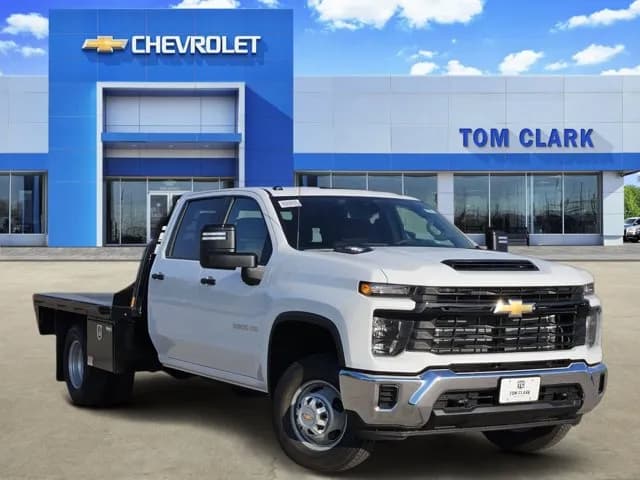 2026 Chevrolet Silverado 3500 Crew Cab - Flatbed