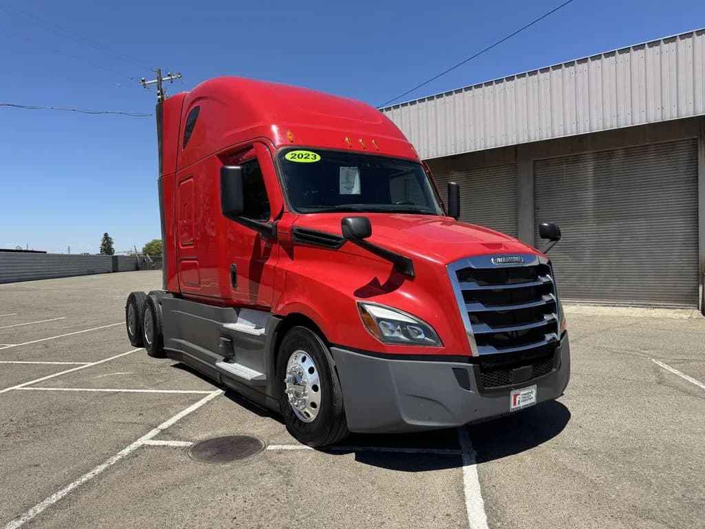 2023 Freightliner Cascadia