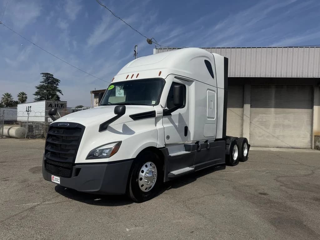 2023 Freightliner Cascadia