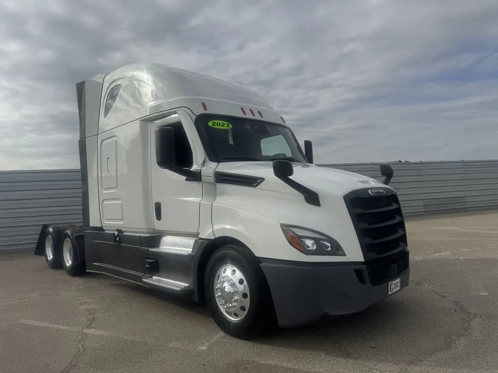 2023 Freightliner Cascadia