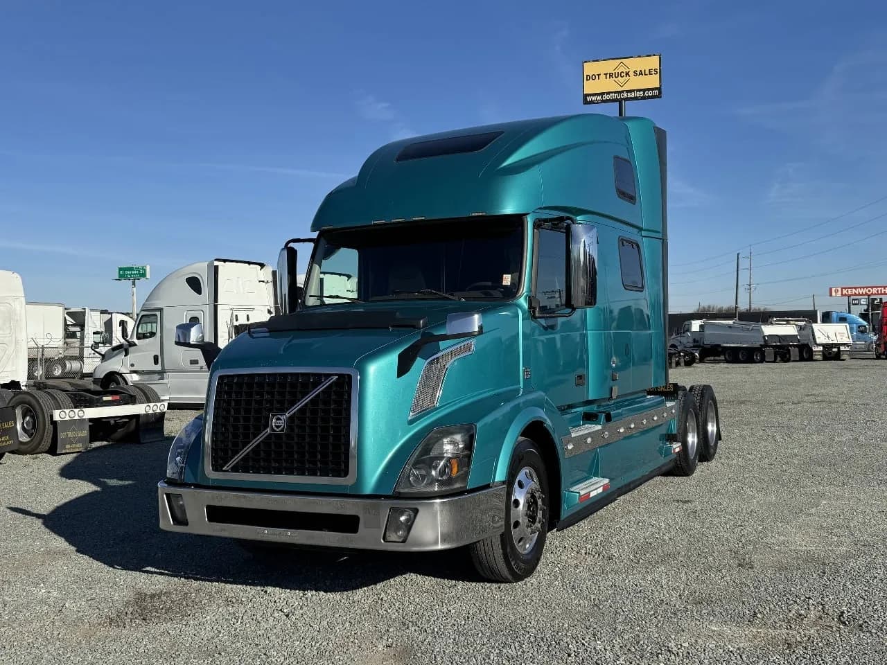 2016 Volvo VNL780 - Sleeper