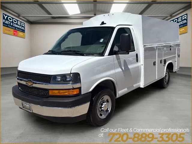 2025 Chevrolet Express 3500 - Service