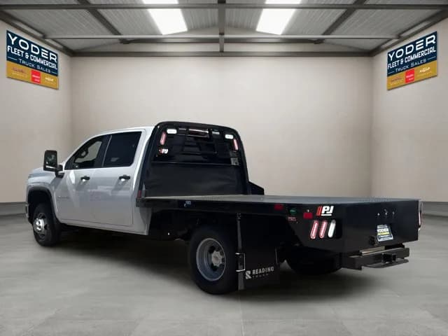 2026 Chevrolet Silverado 3500 Crew Cab - Flatbed
