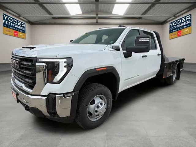 2026 GMC Sierra 3500 Crew Cab - Flatbed
