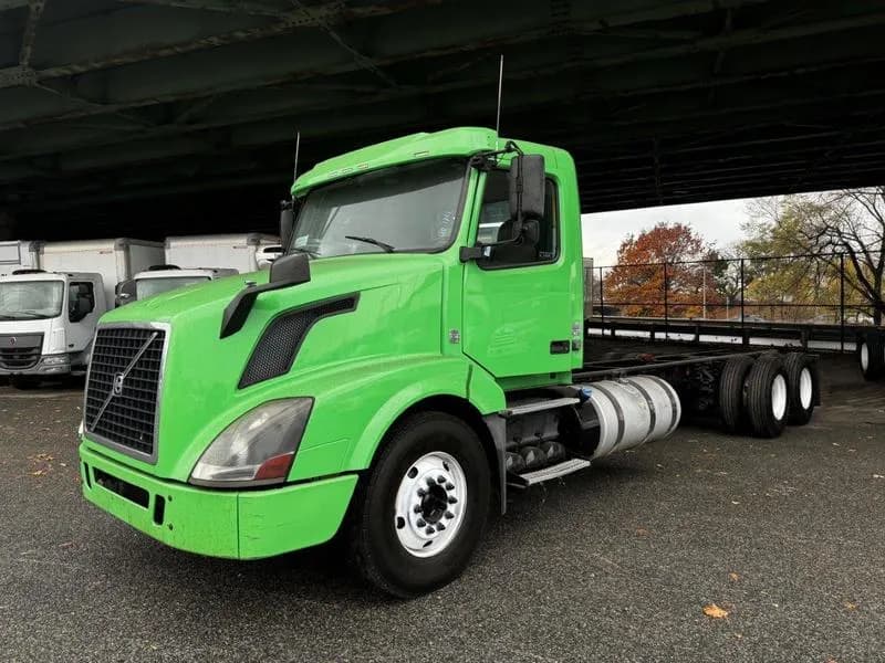 2018 Volvo VNL64