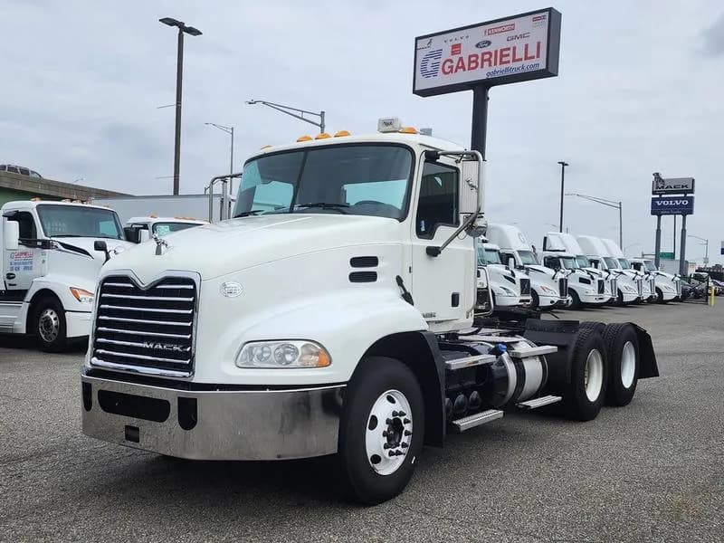 2016 Mack CXU613