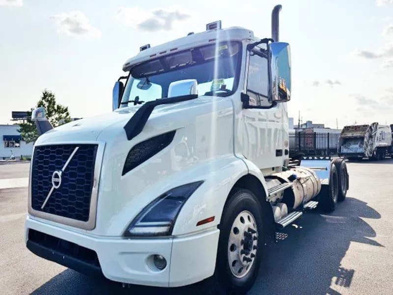 2018 Volvo VNR64T300