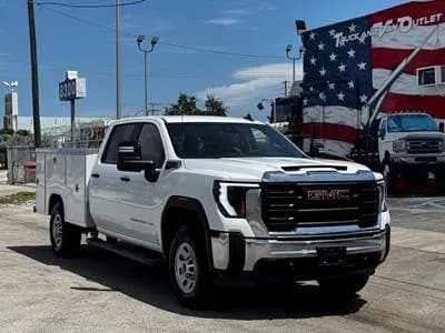 2024 GMC SIERRA 3500HD CREW CAB PRO - Service