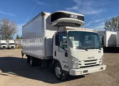 2022 Isuzu NRR - Refrigerated