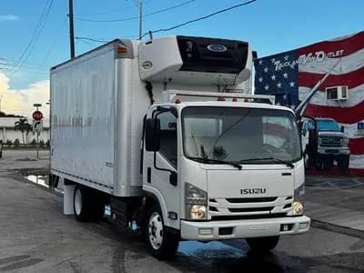 2017 Isuzu NPR-XD - Refrigerated