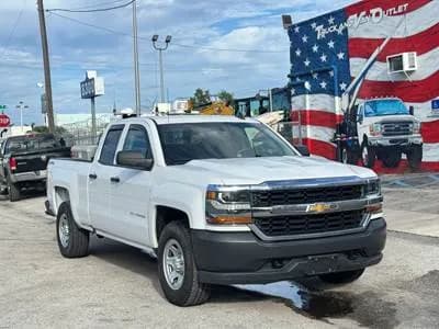 2018 Chevrolet Silverado 1500 W/T Standard Bed Extended Cab Truck - Pickup