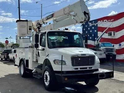 2015 Freightliner M2-106 51' Working Height 35,600 - Bucket