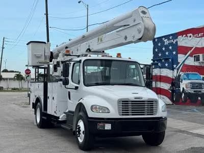 2018 Freightliner M2-106 60' - Bucket